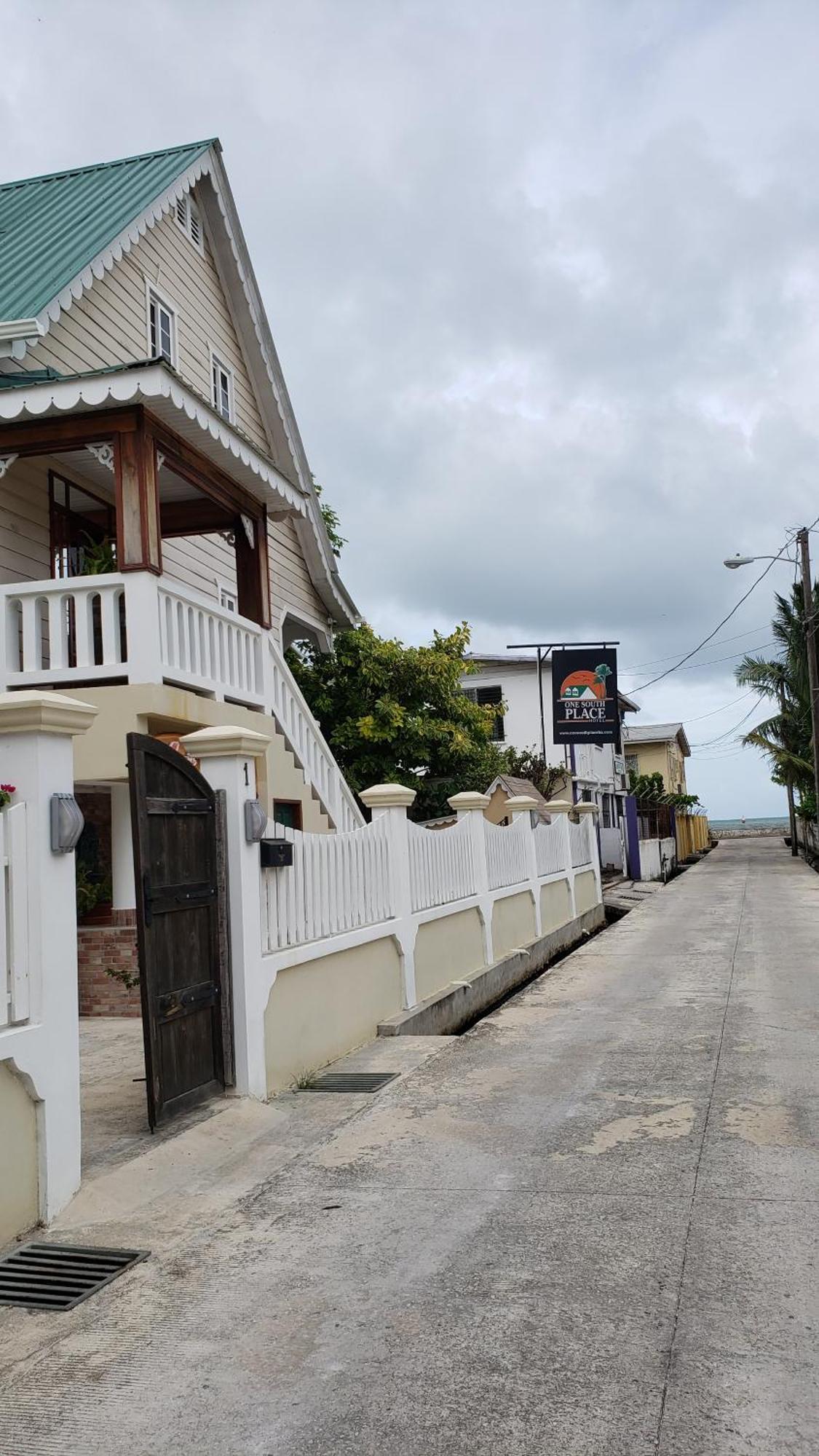 One South Place Hotel Belize City Eksteriør bilde